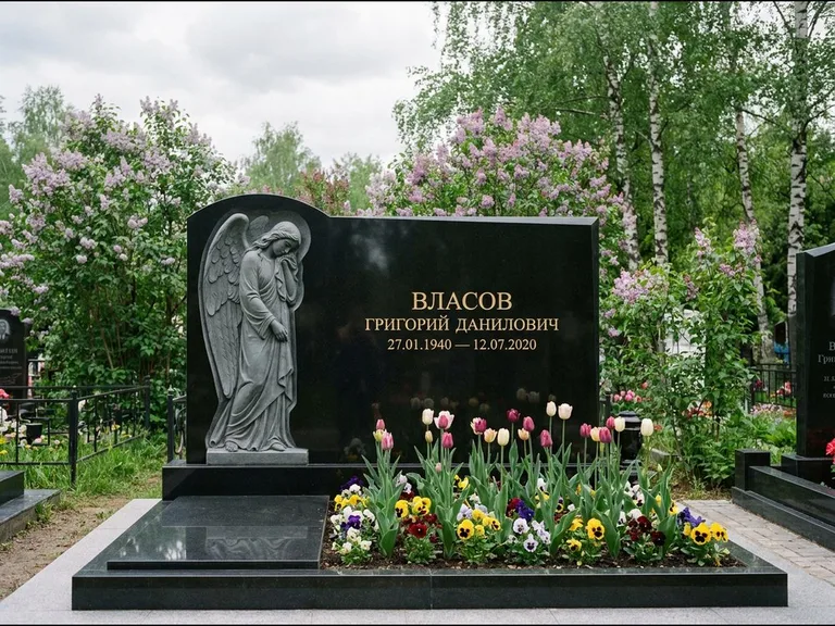 Памятник с барельефом — выполненная работа 3 в Калининграде