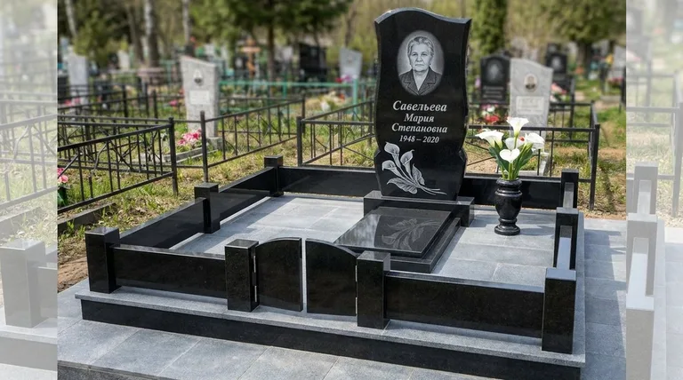 Памятник с гравировкой калл — выполненная работа «Савельева» в Калининграде