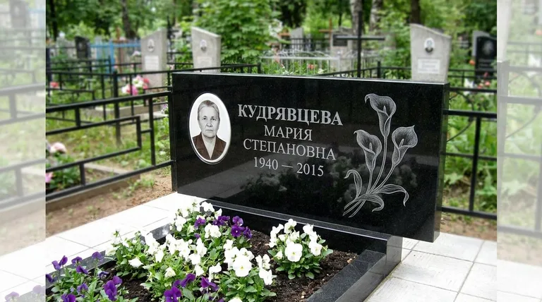 Памятник с гравировкой калл — выполненная работа «Кудрявцева» в Калининграде