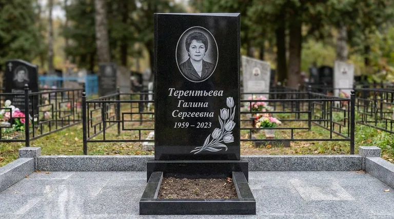 Памятник с гравировкой тюльпанов — выполненная работа «Терентьева» в Калининграде