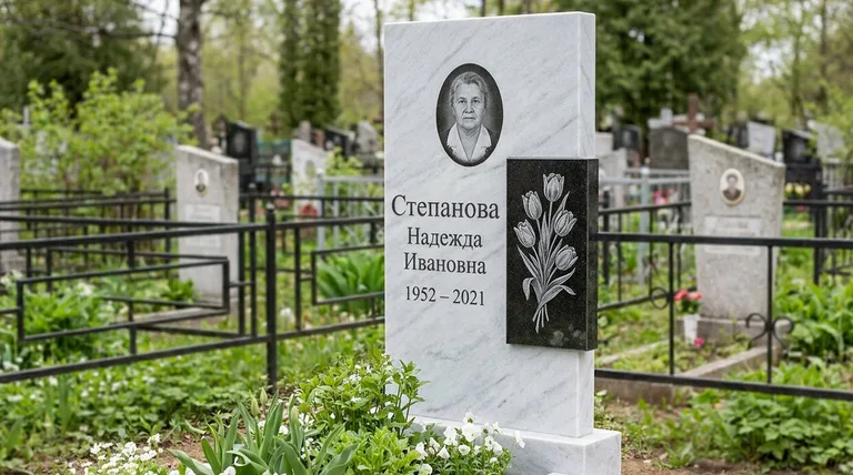 Памятник с гравировкой тюльпанов — выполненная работа «Степанова» в Калининграде