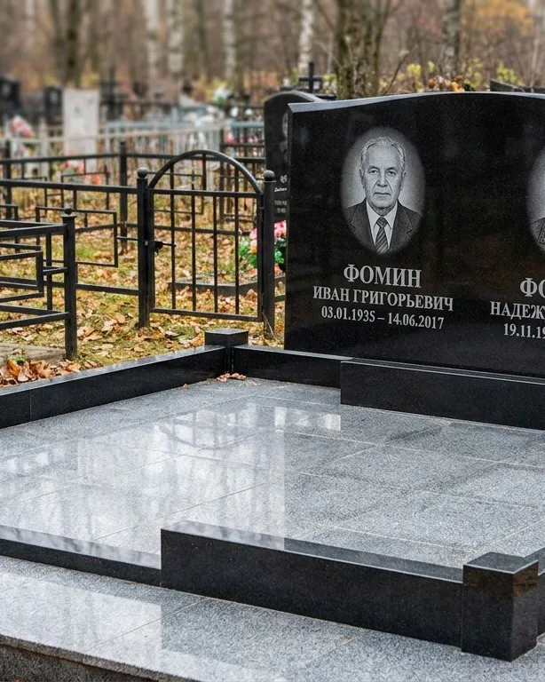 Премиум-комплекс под ключ с вазами и скамьёй в Калининграде