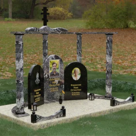 Памятник П090