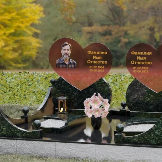 Горизонтальный памятник в форме сердец со стеклом, гранит Балтик грин, вид 4
