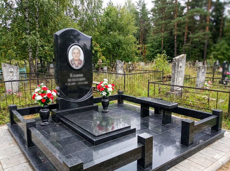 Памятник под ключ в Калининграде — пример 4